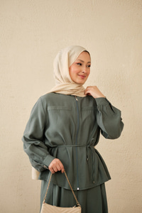 Çift Cep Görünümlü Bel Bağlamalı Etekli Takım Yeşil