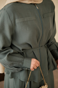 Çift Cep Görünümlü Bel Bağlamalı Etekli Takım Yeşil