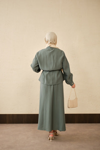 Çift Cep Görünümlü Bel Bağlamalı Etekli Takım Yeşil