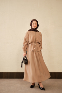 Çift Cep Görünümlü Bel Bağlamalı Etekli Takım Vizon