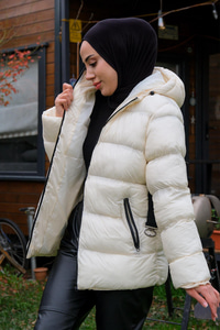 Çift Cep Kapüşonlu Mont Krem