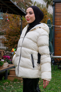 Çift Cep Kapüşonlu Mont Krem