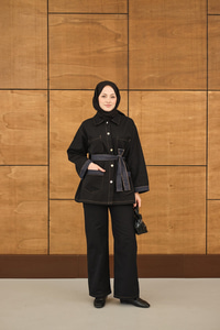 Çift Cepli Gold Düğme Detay Bel Bağlamalı Takım Siyah