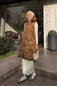 Çift Cepli Kapüşonlu Yelek Taba