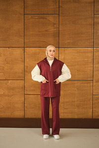 Çift Cepli Kapüşonlu Yelekli Takım Bordo