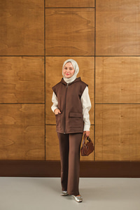 Çift Cepli Kapüşonlu Yelekli Takım Kahverengi