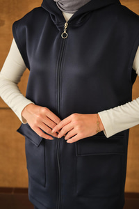 Çift Cepli Kapüşonlu Yelekli Takım Lacivert