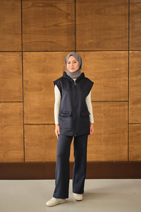 Çift Cepli Kapüşonlu Yelekli Takım Lacivert