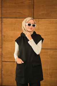 Çift Cepli Kapüşonlu Yelekli Takım Siyah