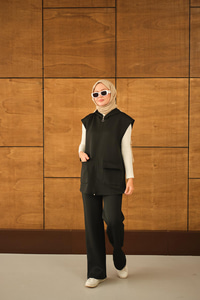 Çift Cepli Kapüşonlu Yelekli Takım Siyah