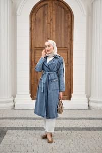 Çift Cepli Omuz Apolet Detay Bel Bağlamalı Kot Trenç Buz Mavi