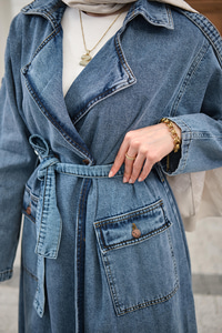 Çift Cepli Omuz Apolet Detay Bel Bağlamalı Kot Trenç Buz Mavi