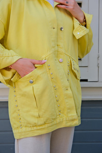 CIFT CEPLI TAS AKSESUARLI CEKET Sarı