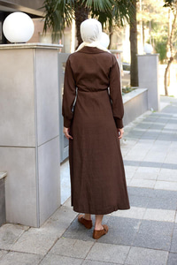 Çift Düğme Detaylı Kraş Elbise Kahverengi