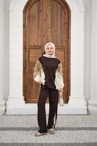 Çift Garni Detaylı Takım Kahverengi