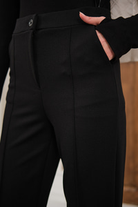 Çima Detay Düğmeli Kumaş Pantolon Siyah