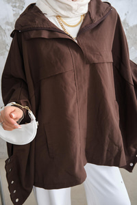 Çıtçıt Detay Kapüşonlu Gizli Fermuarlı Panço Kahverengi