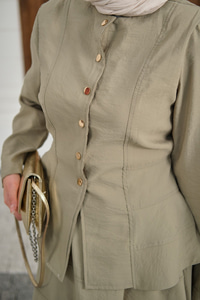 Çıtçıtlı Dikiş Detay Etekli Takım Küf Yeşil