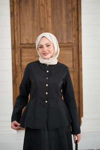 Çıtçıtlı Dikiş Detay Etekli Takım Siyah