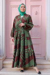 Çizgi Desenli Önden Düğmeli V Yaka Elbise Kahverengi