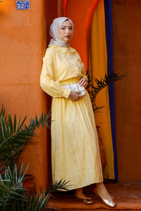 Çizgi Detay Gömlekli Takım Sarı