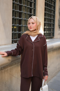 Çizgi Detay İkili Takım Kahverengi