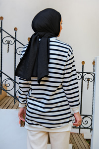 Çizgi Detaylı Tunik Siyah