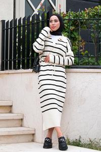 Çizgili Bel Bağlamalı Triko Elbise Beyaz-Siyah