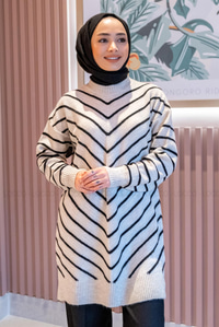 Uygun Fiyatlı CIZGILI TUNIK  TAS-SIYAH | Loccomoda.com 