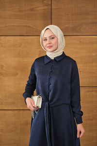 Çoban Düğmeli Kraş Bağlamalı Kendinden Desenli Etekli Takım Lacivert