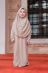 Çocuk Namaz Elbisesi Taş