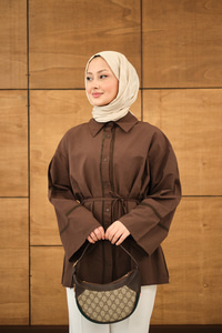 Dantel Detay Bel Bağlamalı Gömlek Kahverengi