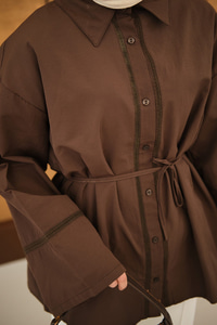 Dantel Detay Bel Bağlamalı Gömlek Kahverengi