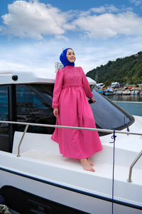 DANTEL DETAY BELI LASTIKLI ELBISE  FUSYA