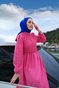 DANTEL DETAY BELI LASTIKLI ELBISE  FUSYA