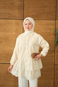 Dantel Detay Gömlek Krem