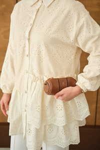 Dantel Detay Gömlek Krem