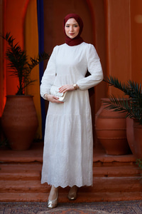 DANTEL DETAYLI ELBISE BEYAZ