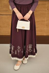 Dantel Ve Çiçek Nakışlı Etek Bordo