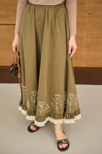 Dantel Ve Çiçek Nakışlı Etek Küf Yeşil