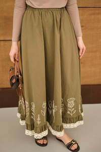 Dantel Ve Çiçek Nakışlı Etek Küf Yeşil