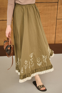 Dantel Ve Çiçek Nakışlı Etek Küf Yeşil