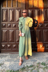 Dantelli Bebe Yaka Elbise Haki Yeşil