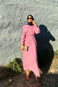 Dantelli Bebe Yaka Elbise Pembe