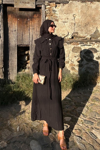 Dantelli Bebe Yaka Elbise Siyah