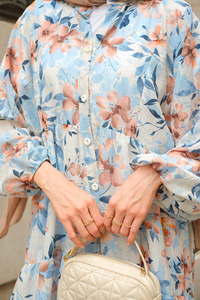 Defne Çiçeği Desenli Elbise Mavi