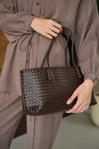 Deri Detay İşlemeli Çanta Kahverengi