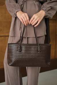 Deri Detay İşlemeli Çanta Kahverengi