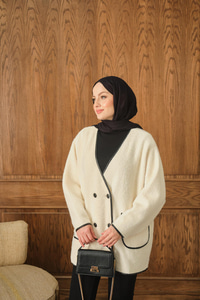 Deri Detay Peluş Hırka Krem