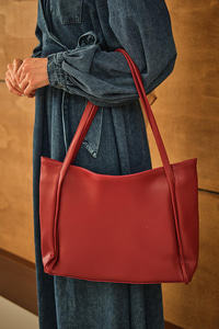 Deri Görünümlü Çanta Kırmızı